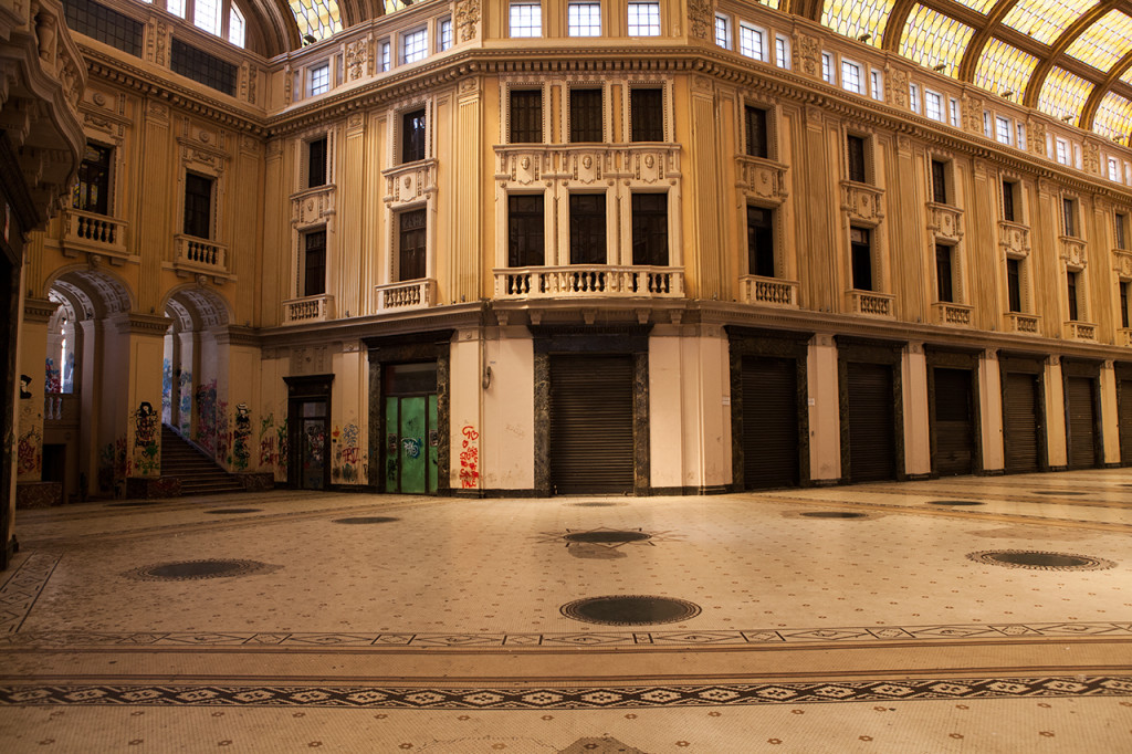 Messina, interno della Galleria Vittorio Emanuele III.