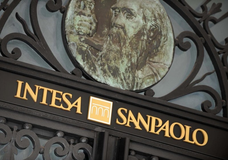 INTESA SANPAOLO PRIMA BANCA ITALIANAA OTTENERE LA CERTIFICAZIONE PER LA PARITA’ DI GENERE