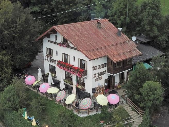 RIFUGIO STORICO SULLE MONTAGNE DI LECCO RISCHIA LA CHIUSURA