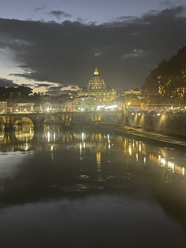 SAN PIETRO, UNO DEI POSTI PIU' FOTOGRAFATI DI ROMA